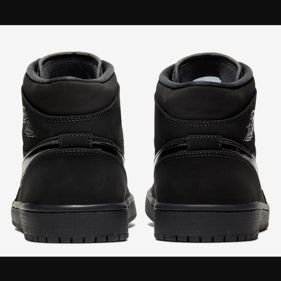 Nike Air Jordan 1 Mid Triple Black - Picture 4 of 16